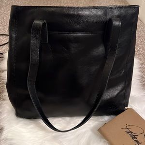Patricia Nash hand/shoulder bag